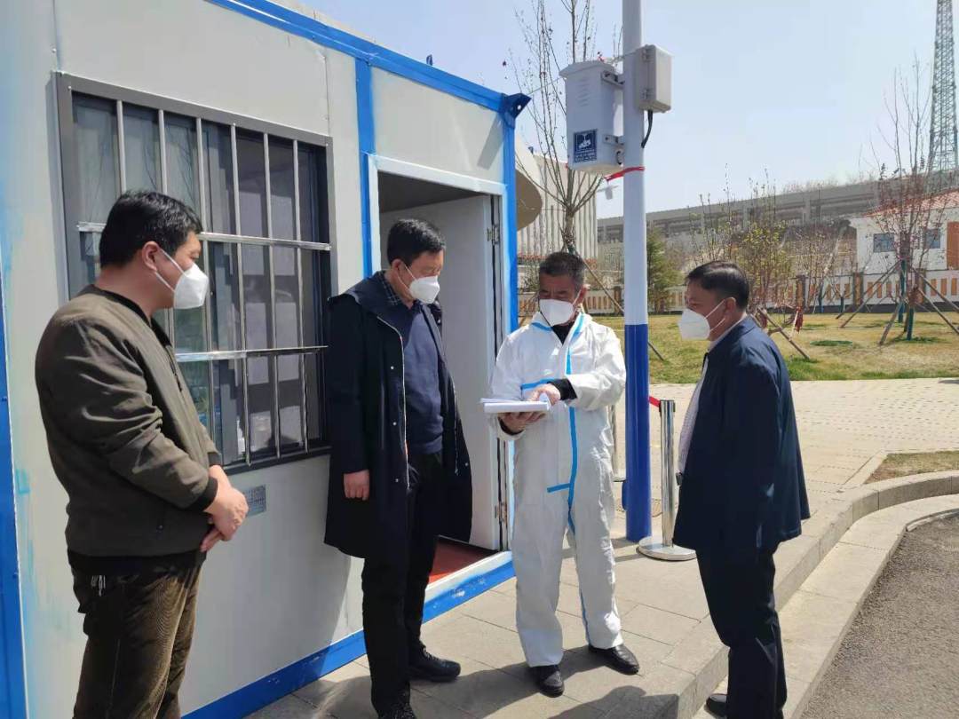 不打招呼！张海芳督导检查清明节期间疫情防控工作